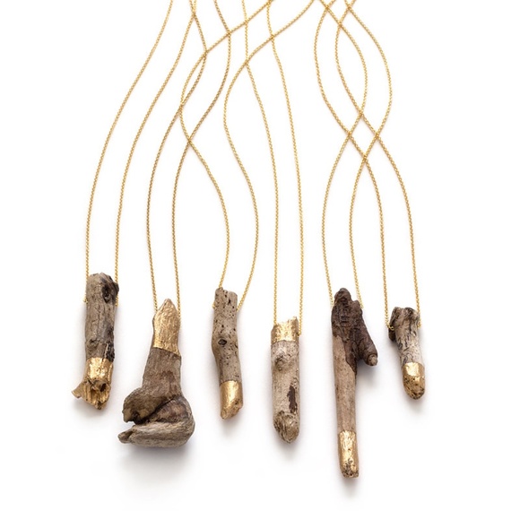 Oregon Coast Driftwood Bundle of 50 Pieces (4 Inches to 6 Inches) - Picture 12 of 14